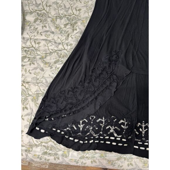 Amita Naithani Flowy Black Lace Cutout Skirt XS - Picture 2 of 7